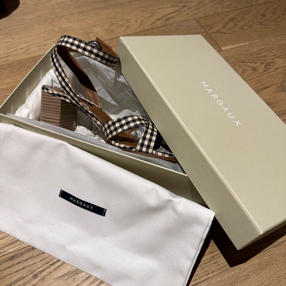 NEW with box Margaux City Sandal - Picture 3 of 5